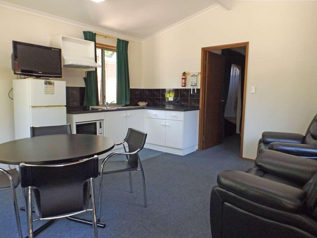 Adelaide Caravan Park - Aspen Holiday Parks Ресторант снимка