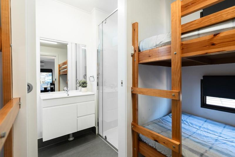Adelaide Caravan Park - Aspen Holiday Parks Стая снимка