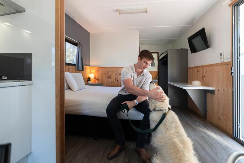Adelaide Caravan Park - Aspen Holiday Parks Стая снимка